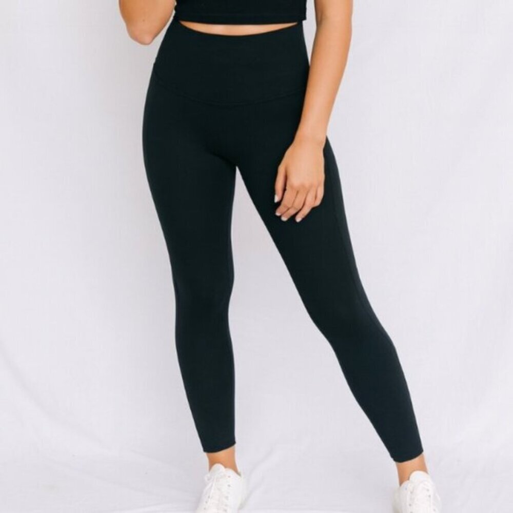 SPANX Women's Large Black High Waist Tout and About Luxe Tux Shaping Leggings